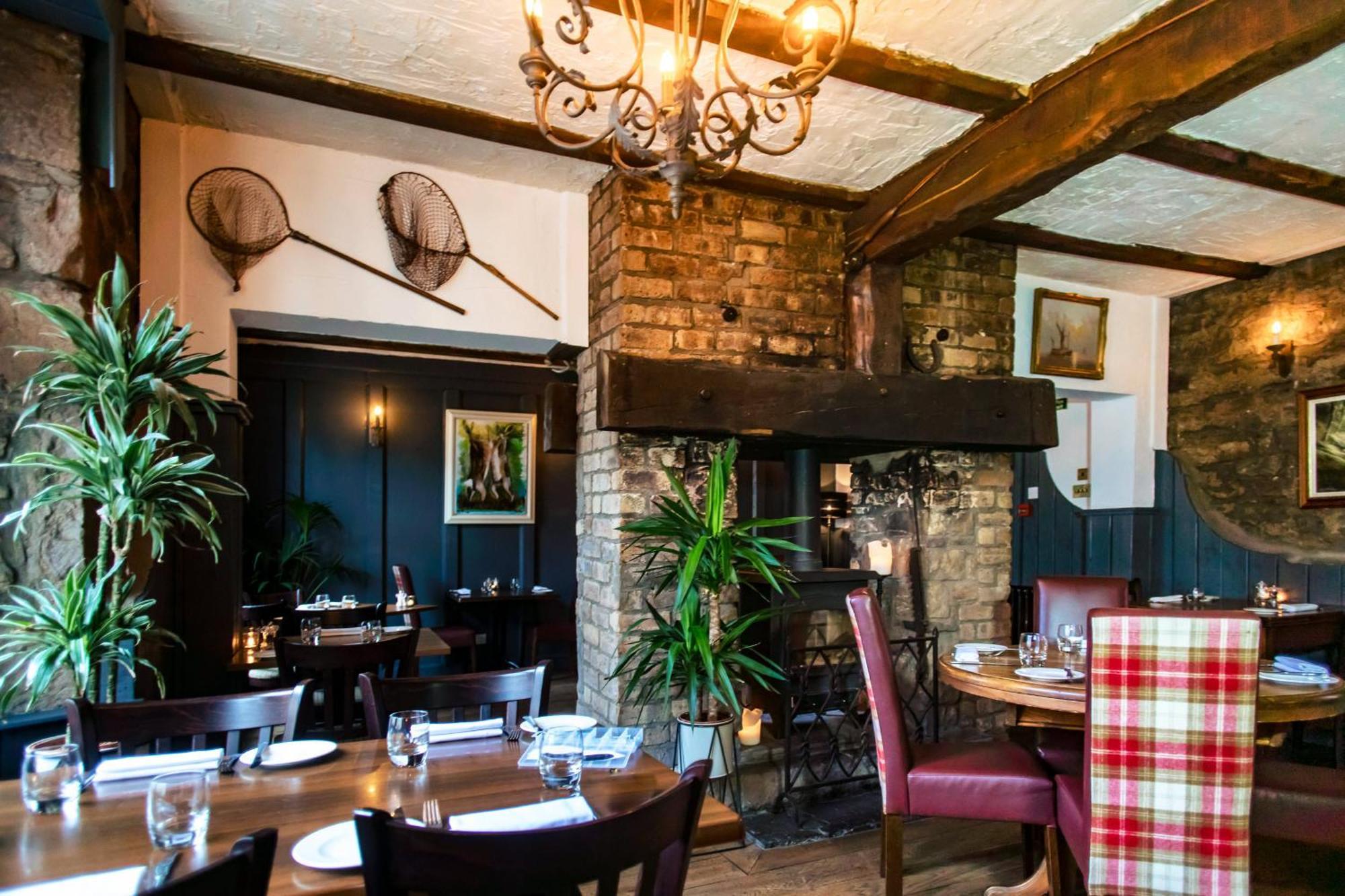 Coorie Inn Restaurant And Rooms Crieff Extérieur photo