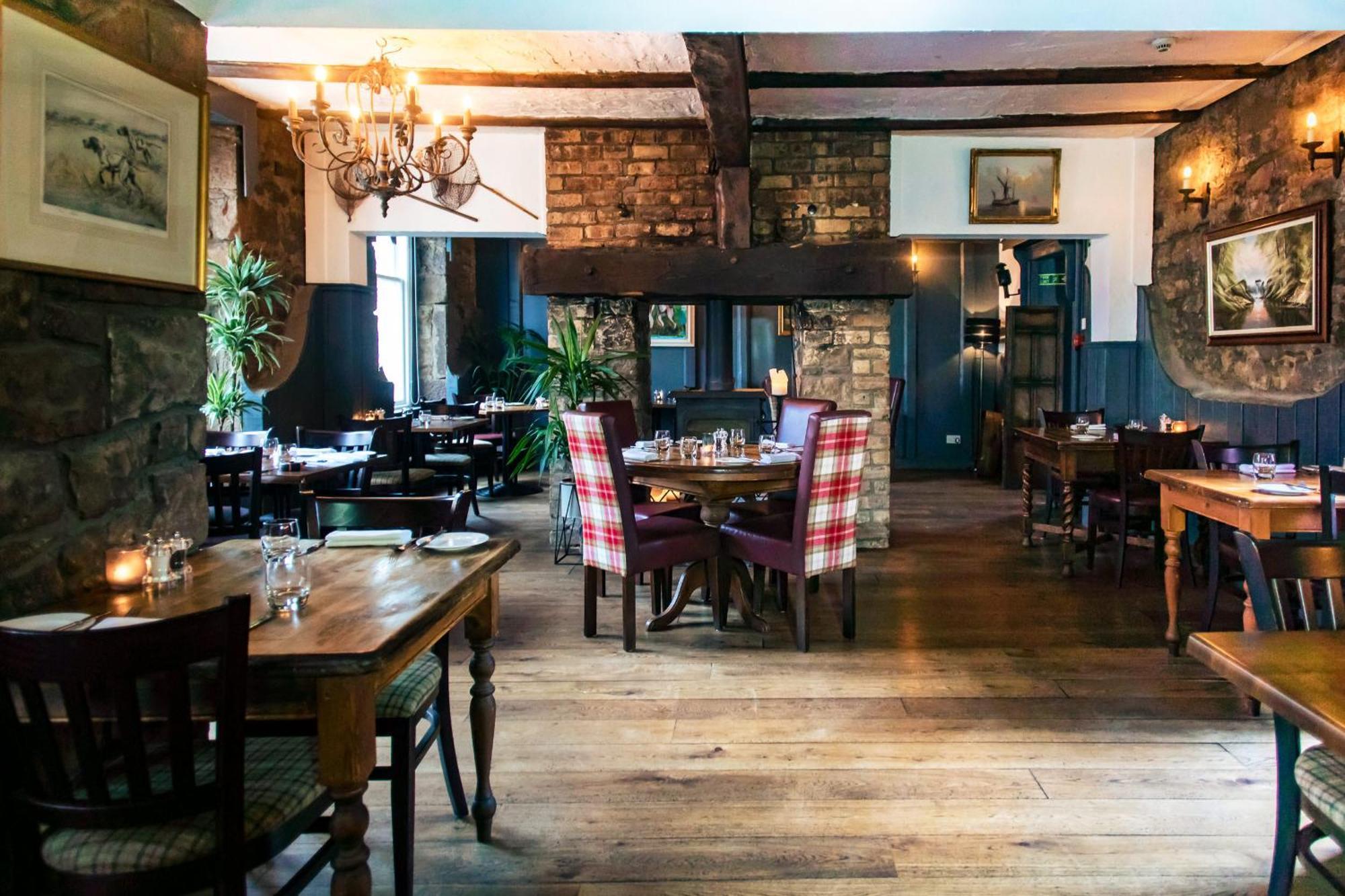 Coorie Inn Restaurant And Rooms Crieff Extérieur photo